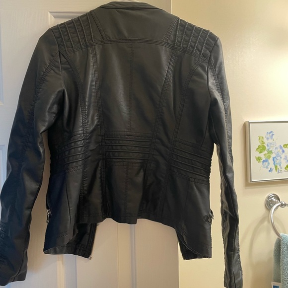 Faux Leather Jacket Small - Picture 3 of 4